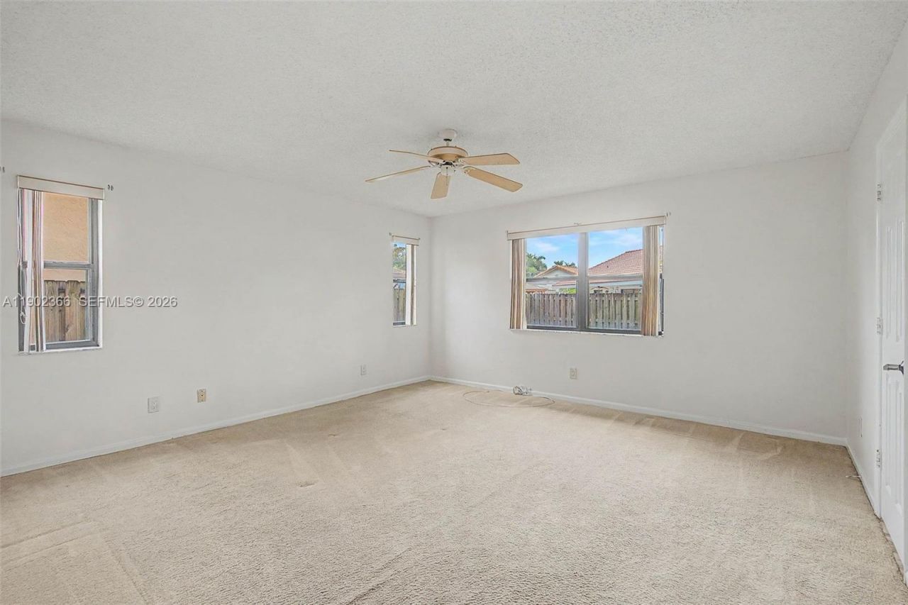 5641 Thistledown Ter, Davie, FL 33331 Photo