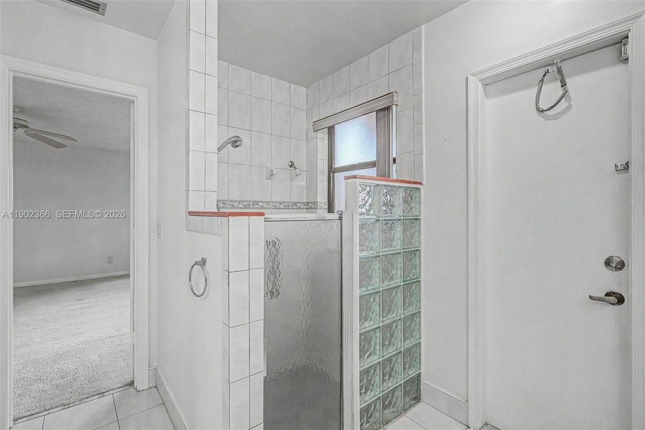 5641 Thistledown Ter, Davie, FL 33331 Photo