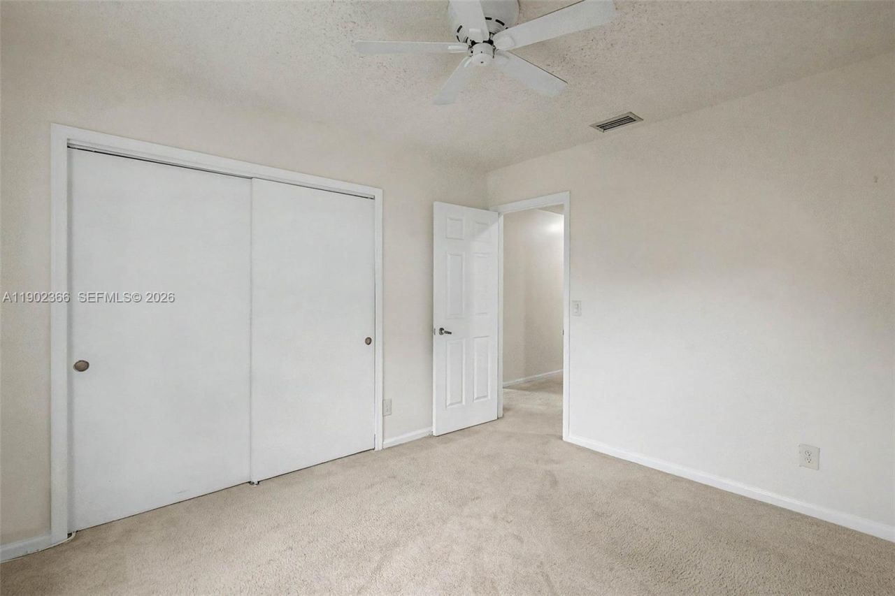 5641 Thistledown Ter, Davie, FL 33331 Photo