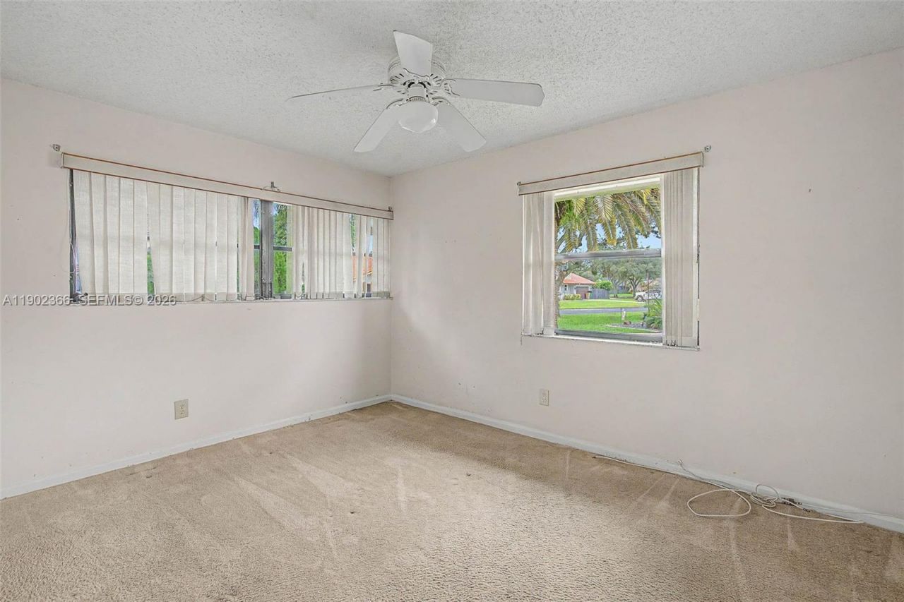 5641 Thistledown Ter, Davie, FL 33331 Photo