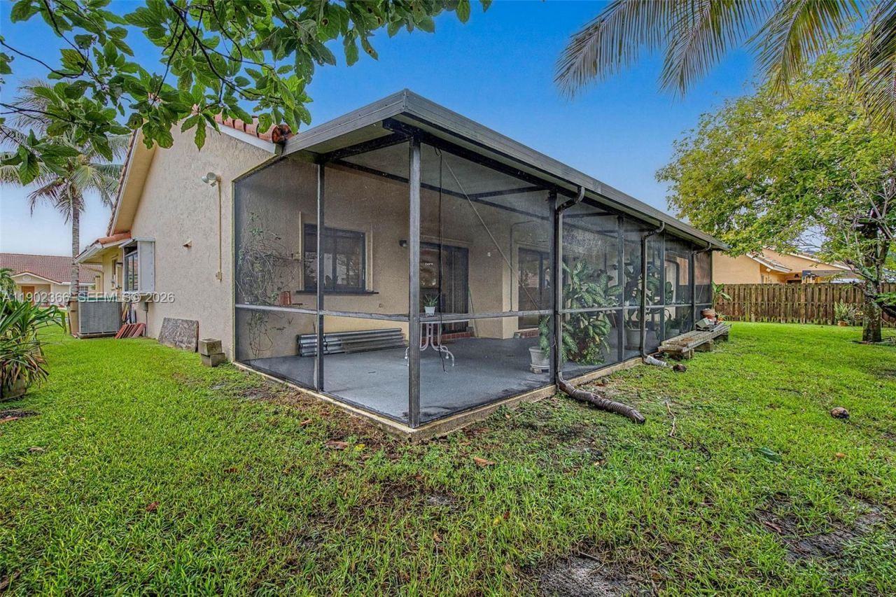 5641 Thistledown Ter, Davie, FL 33331 Photo