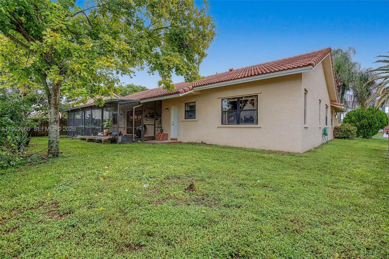 5641 Thistledown Ter, Davie, FL 33331 Photo
