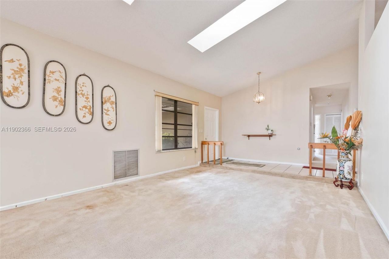5641 Thistledown Ter, Davie, FL 33331 Photo