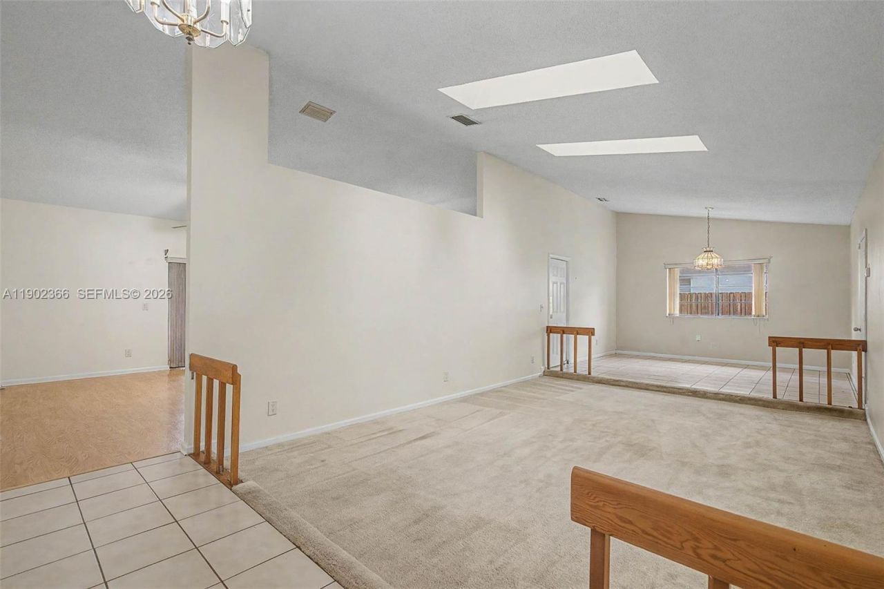5641 Thistledown Ter, Davie, FL 33331 Photo