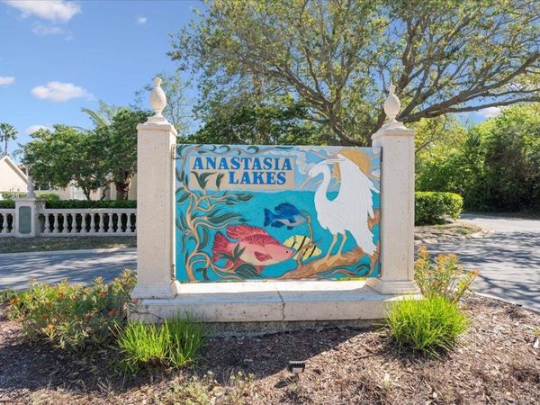 60 Anastasia Lakes Dr, St Augustine, FL 32080