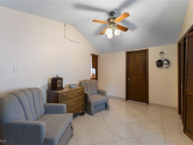 365 Lyons Avenue, East Palestine, OH 44413 Photo 10