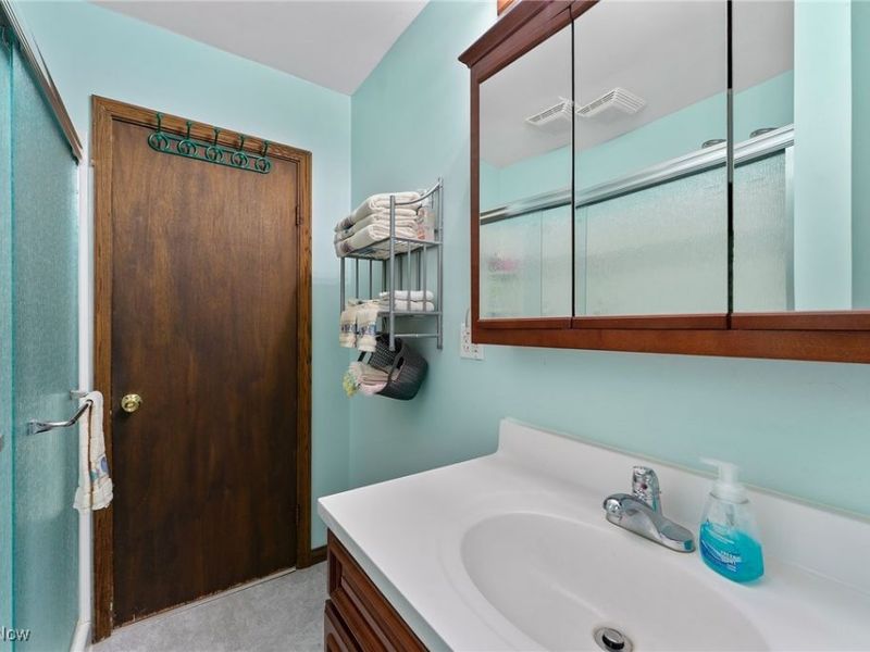 365 Lyons Avenue, East Palestine, OH 44413 Photo 18