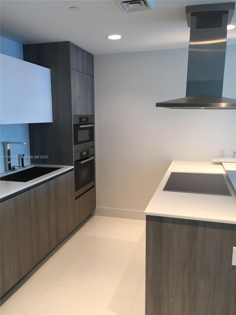 350 Ocean Dr, Unit 704N, Key Biscayne, FL 33149 Photo