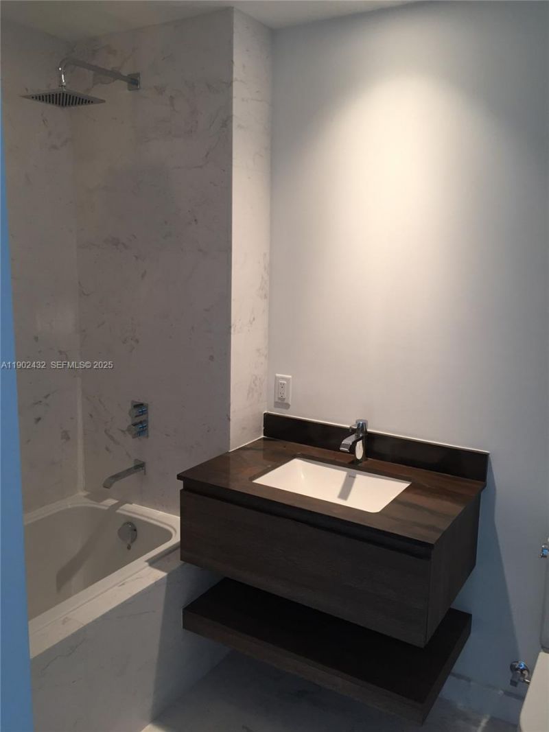 350 Ocean Dr, Unit 704N, Key Biscayne, FL 33149 Photo