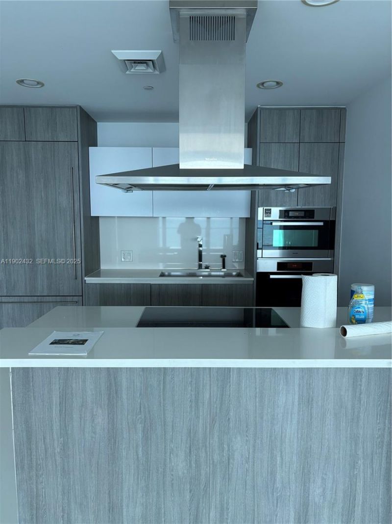 350 Ocean Dr, Unit 704N, Key Biscayne, FL 33149 Photo