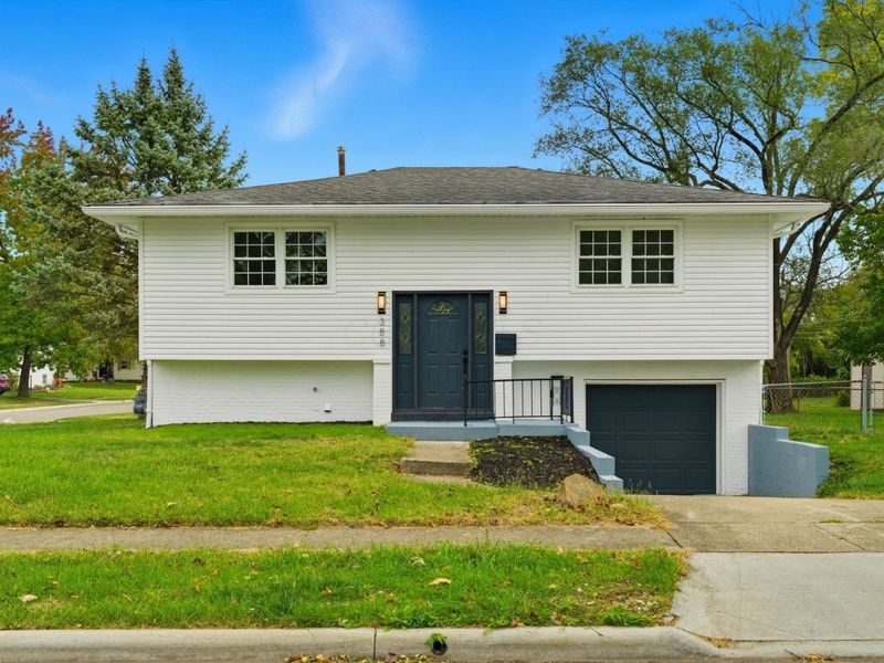 388 Elkwood Place, Columbus, OH 43230 Photo 1
