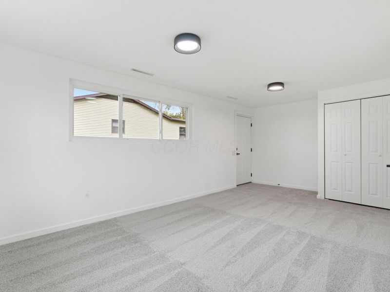 388 Elkwood Place, Columbus, OH 43230 Photo 11