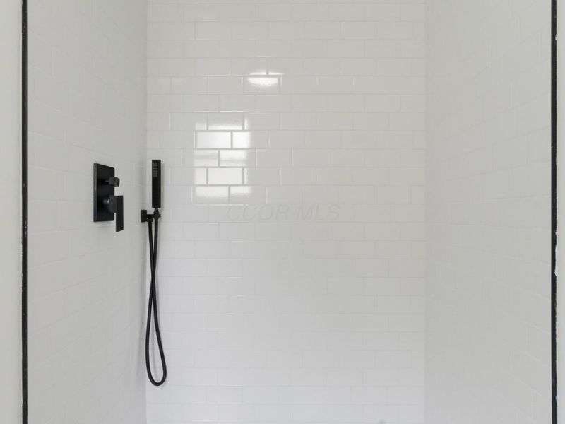 388 Elkwood Place, Columbus, OH 43230 Photo 13