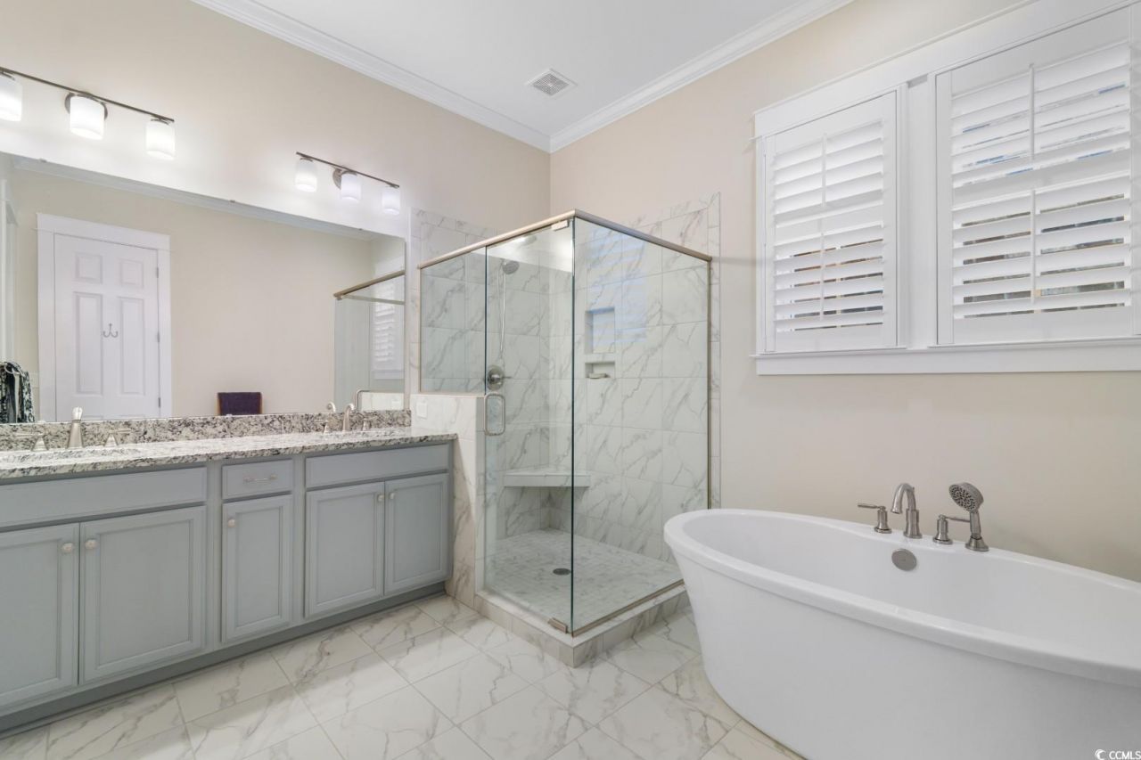 847 Iris St. Photo 15