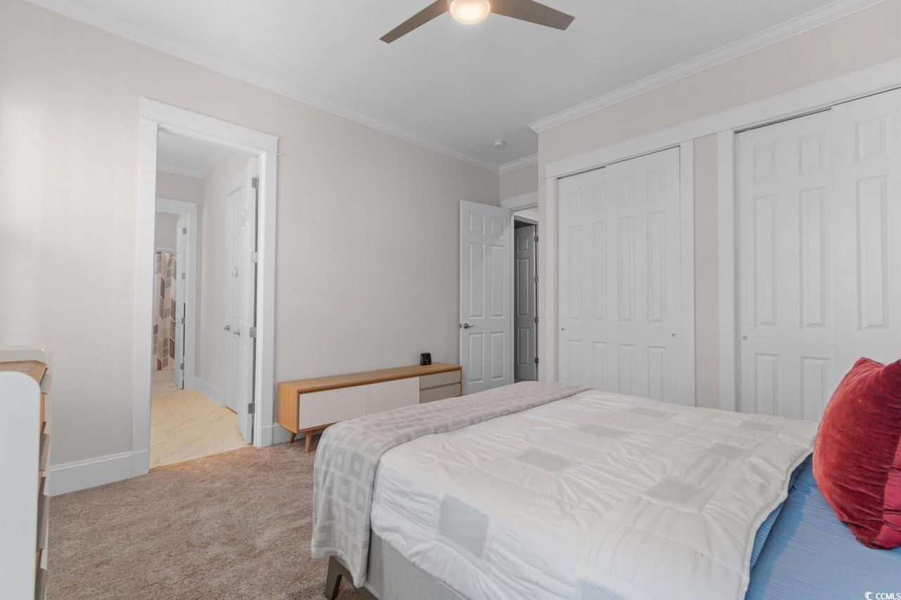 847 Iris St. Photo 25