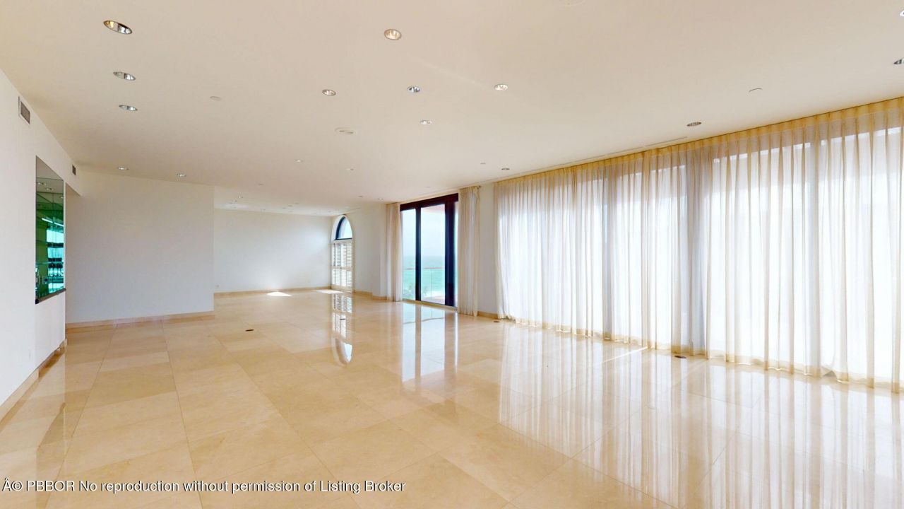 2 N Breakers Row N, Unit PH4, Palm Beach, FL 33480 Photo