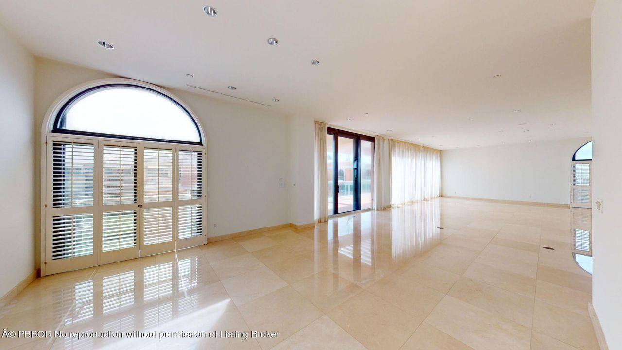 2 N Breakers Row N, Unit PH4, Palm Beach, FL 33480 Photo