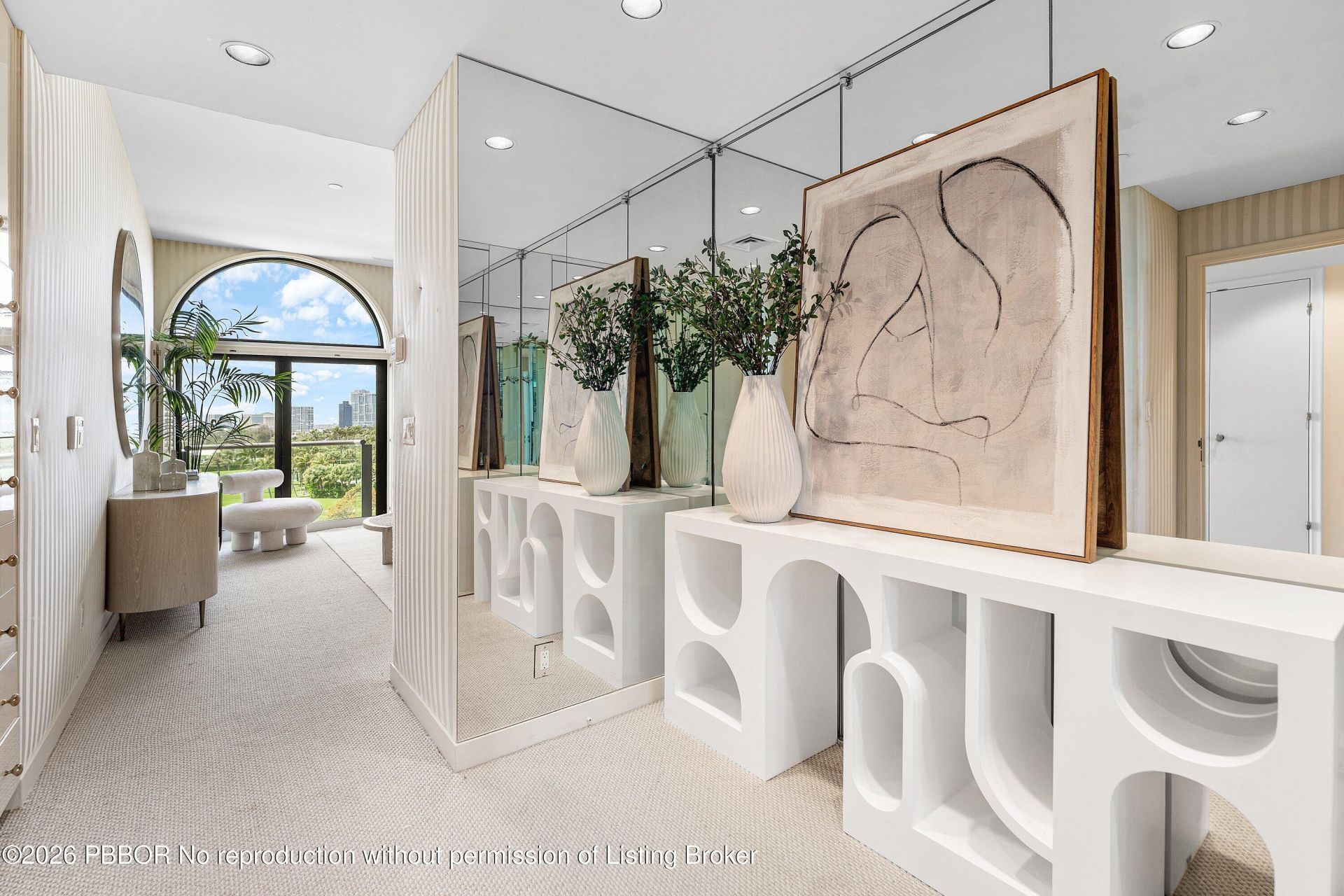 2 N Breakers Row N, Unit PH4, Palm Beach, FL 33480 Photo