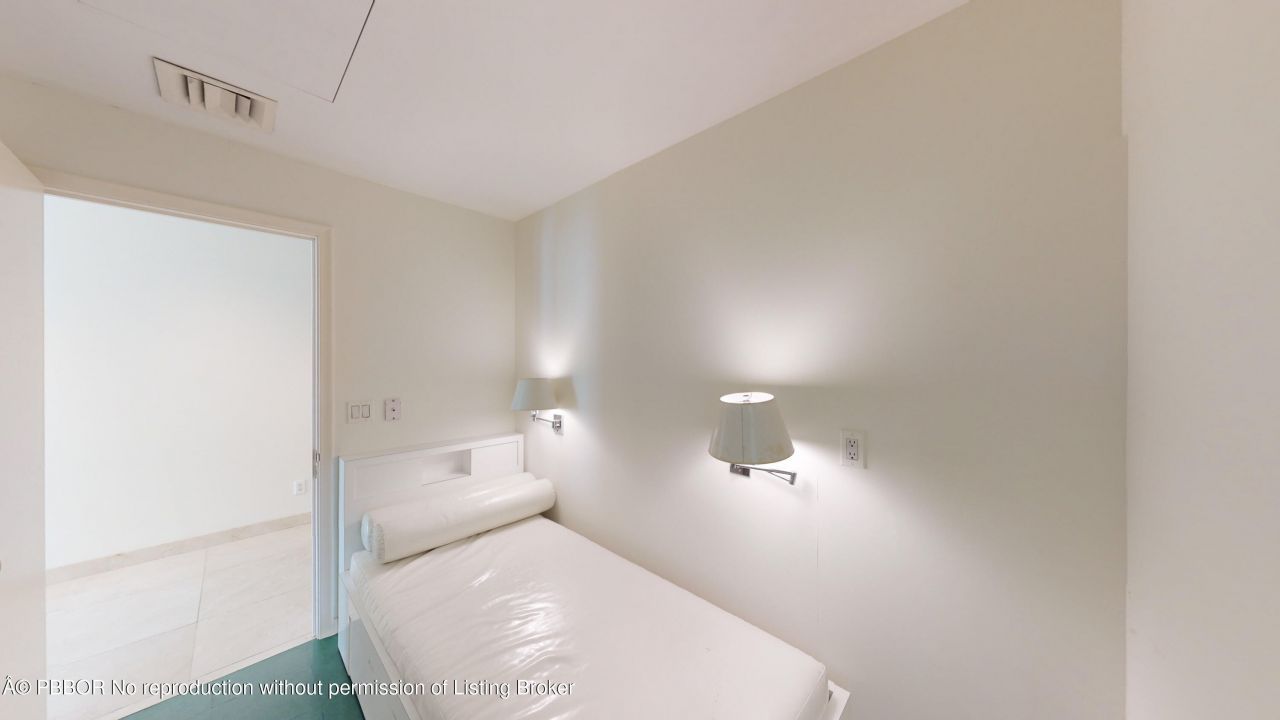 2 N Breakers Row N, Unit PH4, Palm Beach, FL 33480 Photo