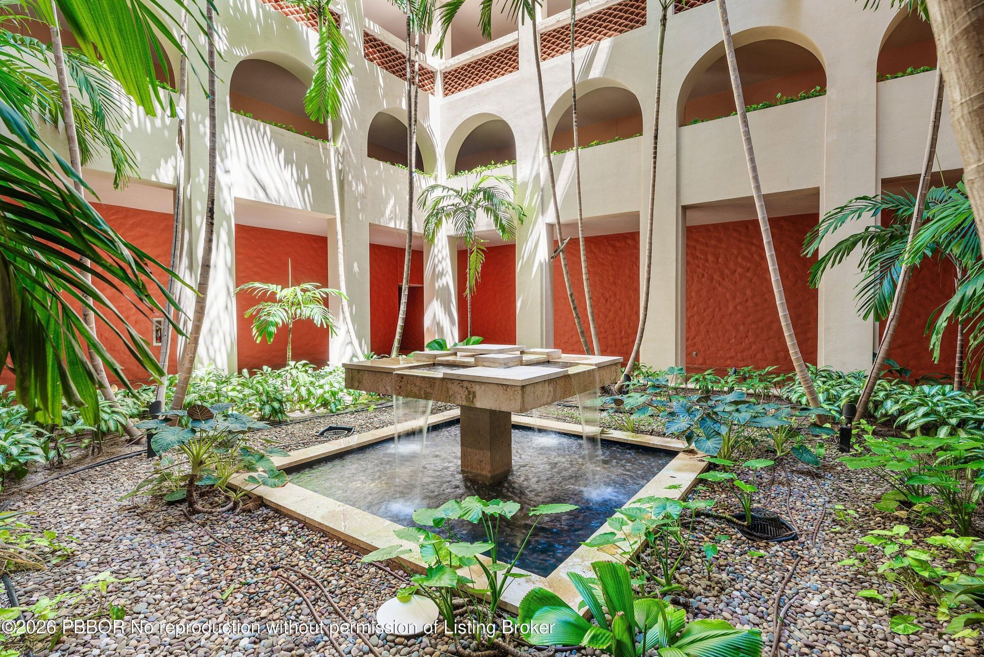 2 N Breakers Row N, Unit PH4, Palm Beach, FL 33480 Photo