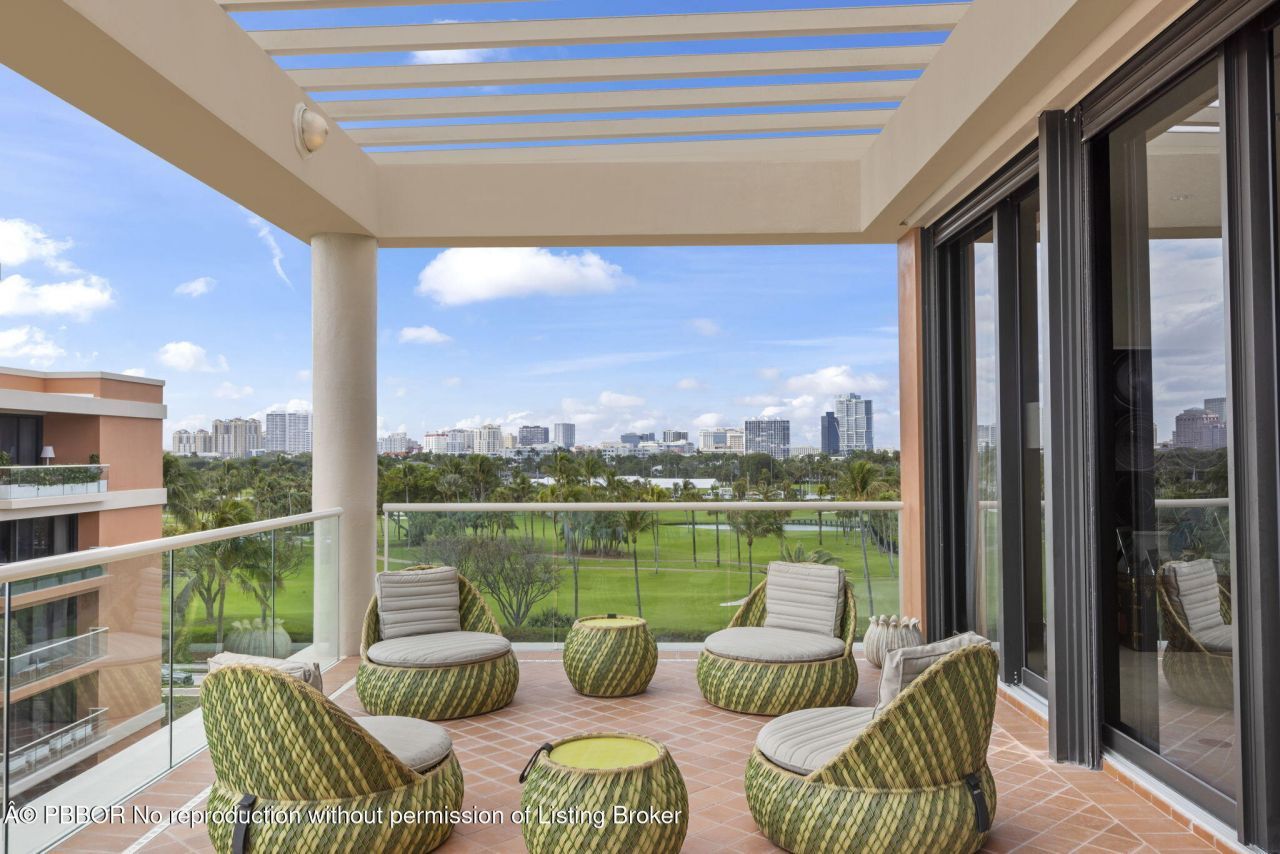 2 N Breakers Row N, Unit PH4, Palm Beach, FL 33480 Photo