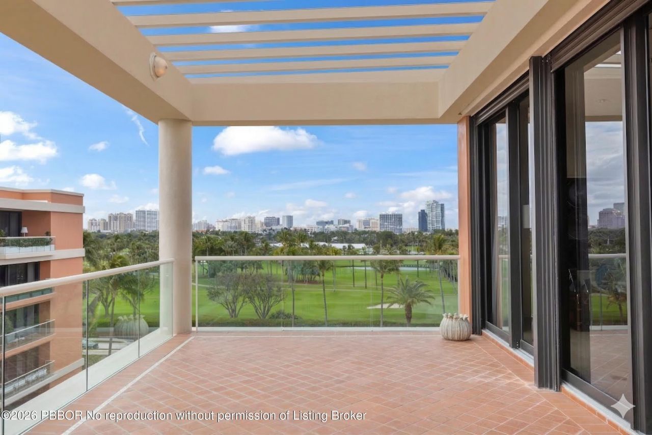 2 N Breakers Row N, Unit PH4, Palm Beach, FL 33480 Photo