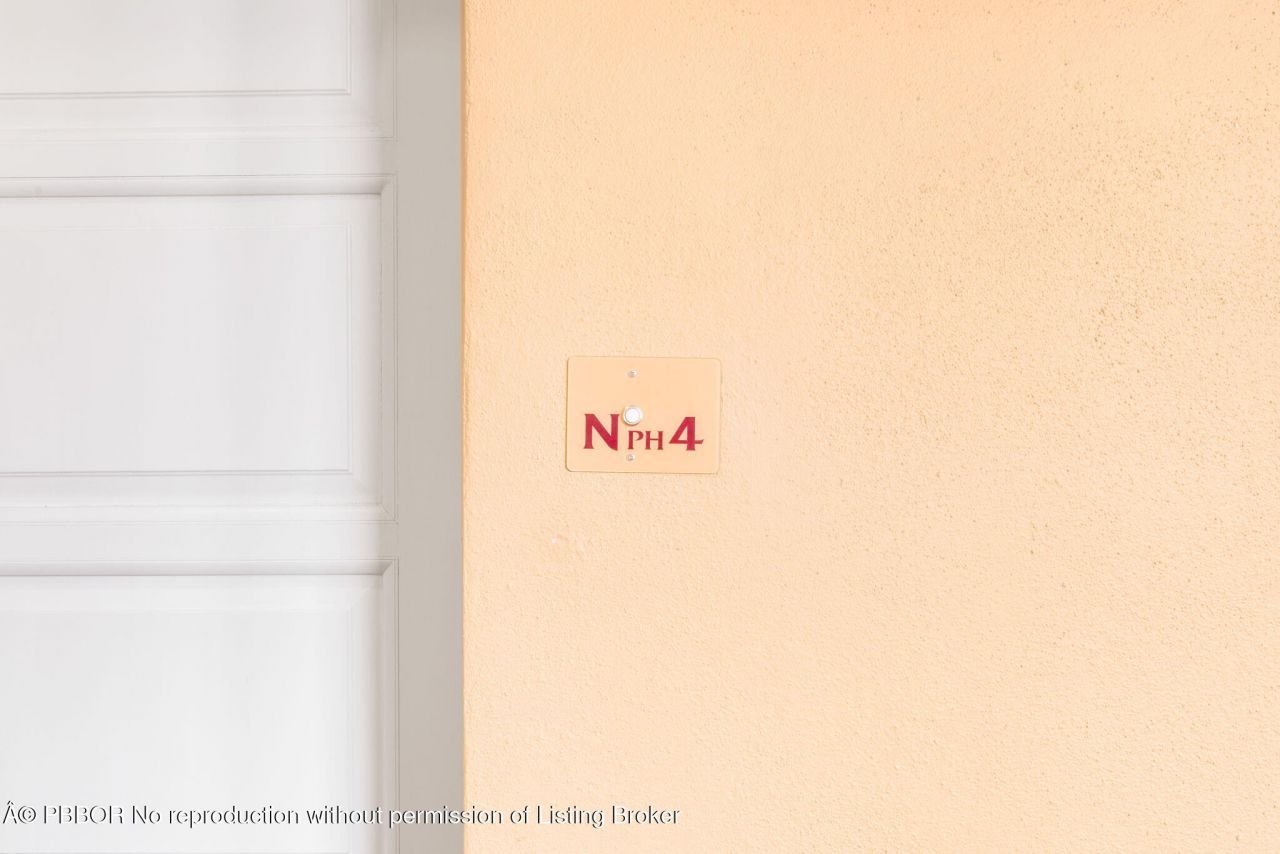 2 N Breakers Row N, Unit PH4, Palm Beach, FL 33480 Photo