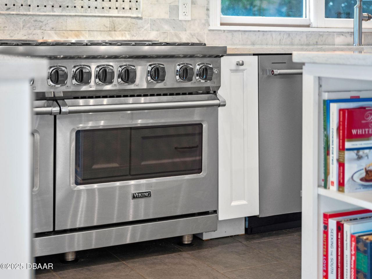 1215 Commodore Drive, New Smyrna Beach, FL 32168 Photo