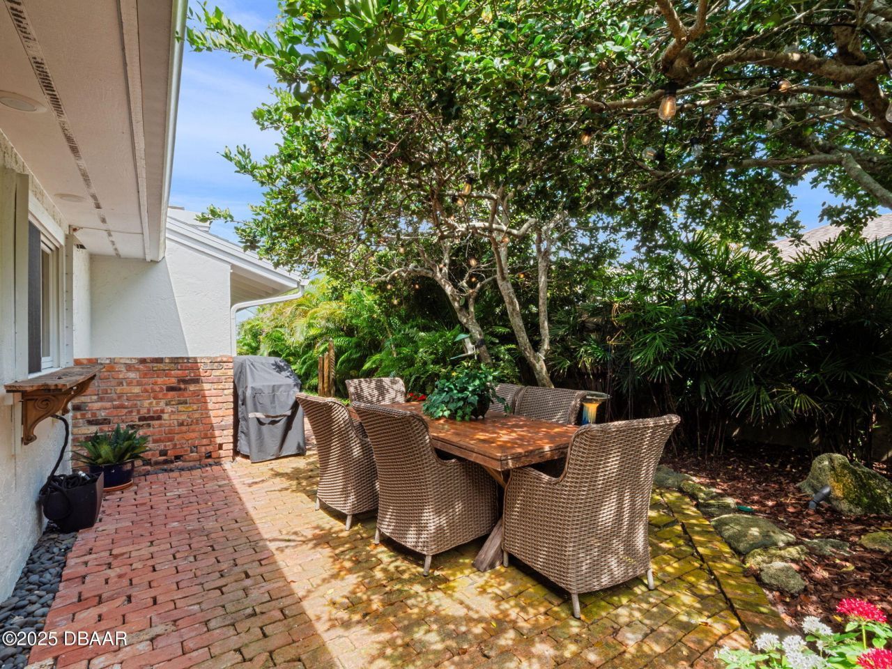 1215 Commodore Drive, New Smyrna Beach, FL 32168 Photo