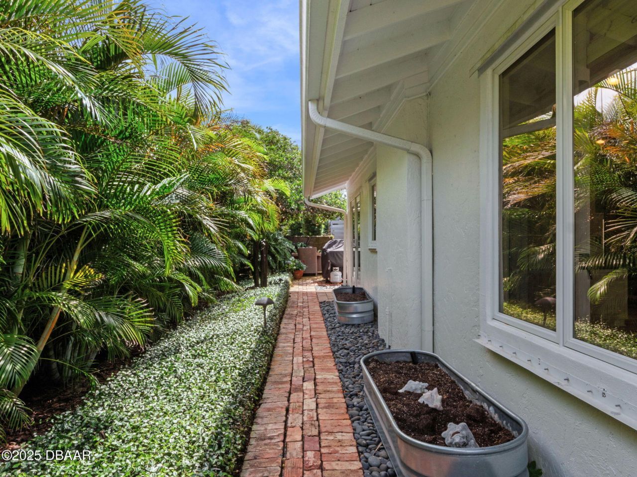 1215 Commodore Drive, New Smyrna Beach, FL 32168 Photo