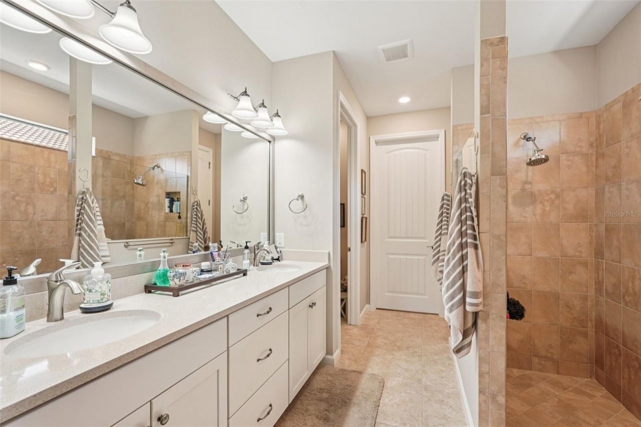 17148 Hampton Falls Terrace, Bradenton, FL 34202 Photo