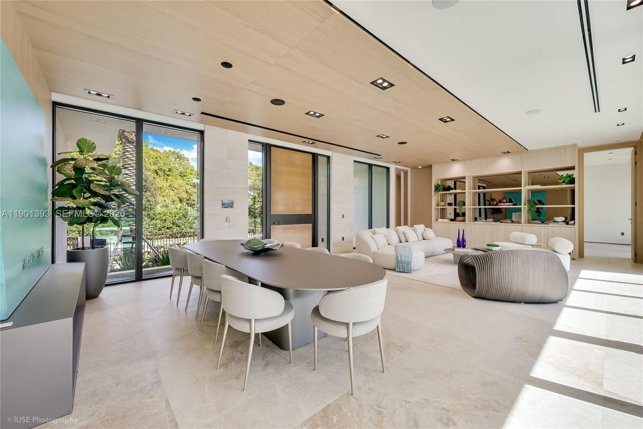 770 Lake Rd, Miami, FL 33137 Photo