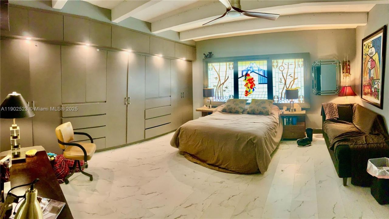 877 NE 195th St, Unit 122, Miami, FL 33179 Photo