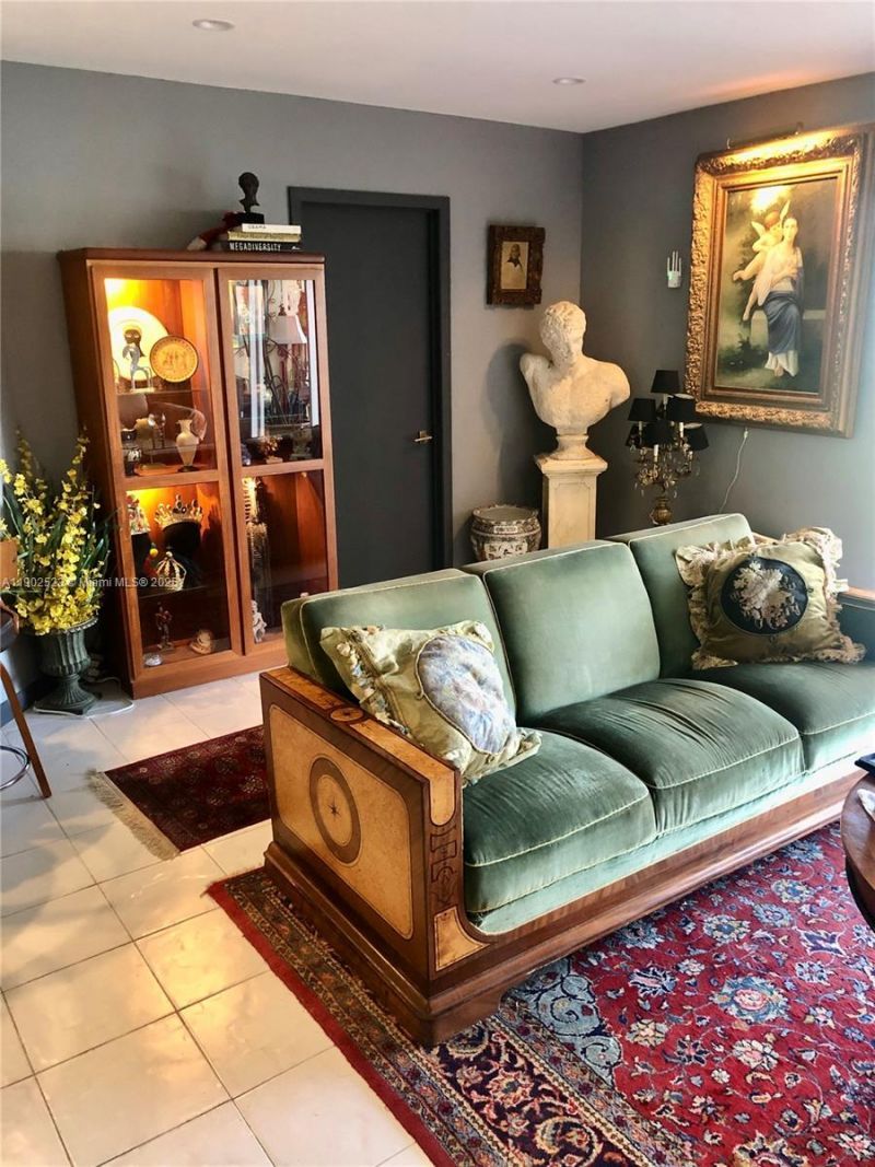 877 NE 195th St, Unit 122, Miami, FL 33179 Photo