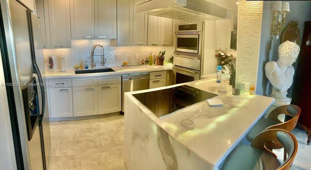 877 NE 195th St, Unit 122, Miami, FL 33179 Photo