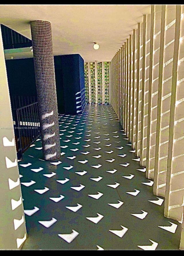 877 NE 195th St, Unit 122, Miami, FL 33179 Photo