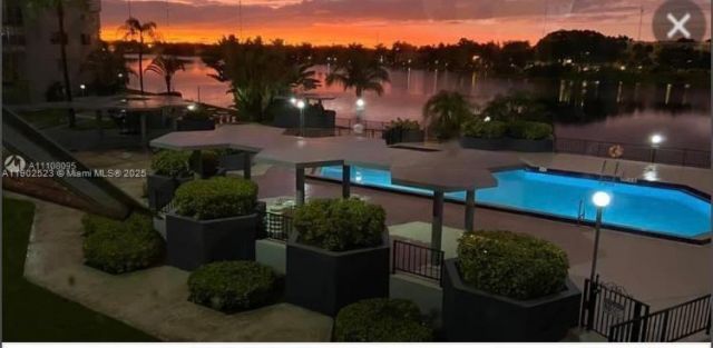 877 NE 195th St, Unit 122, Miami, FL 33179 Photo
