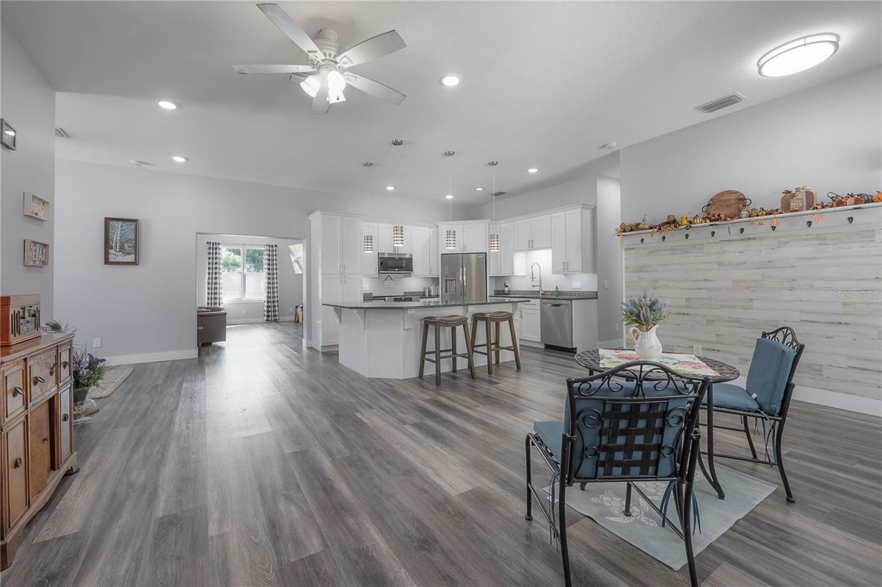 5619 25th Street W, Bradenton, FL 34207 Photo