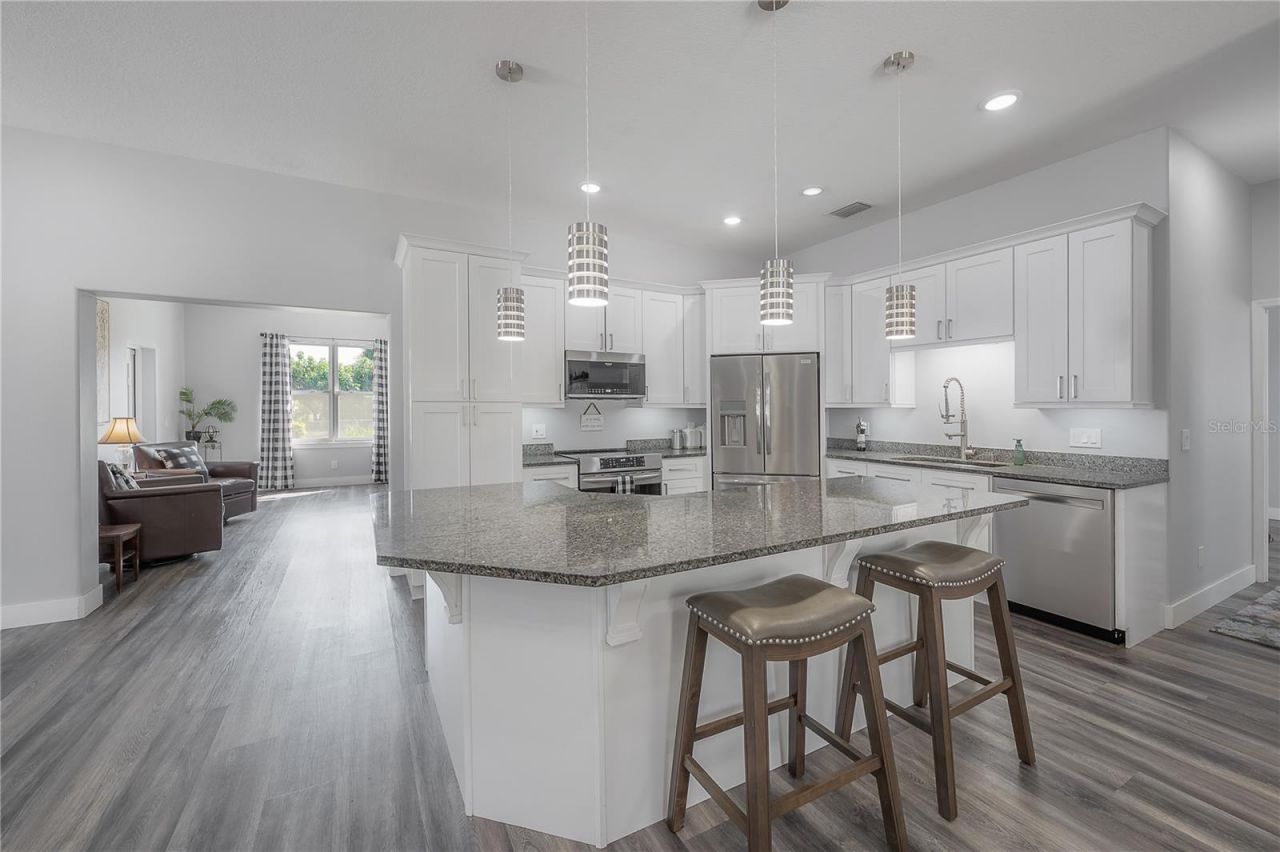 5619 25th Street W, Bradenton, FL 34207 Photo