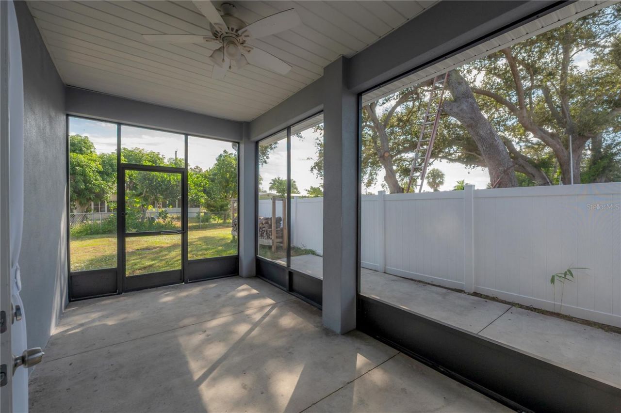 5619 25th Street W, Bradenton, FL 34207 Photo