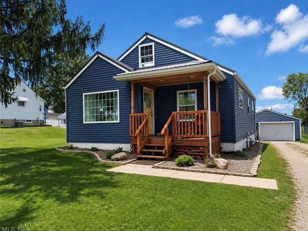 910 Orchard Hill Road, Zanesville, OH 43701