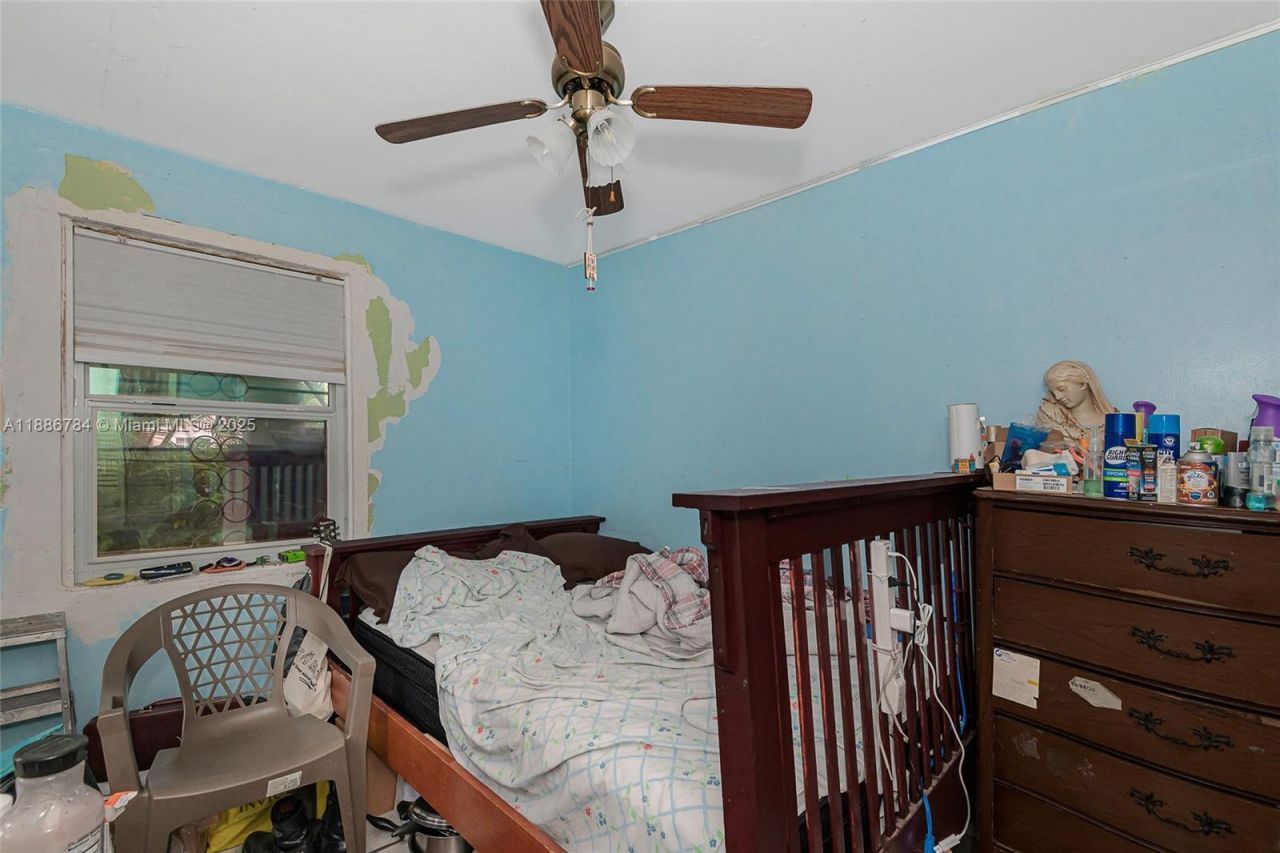 807 NW 109th St, Miami, FL 33168 Photo