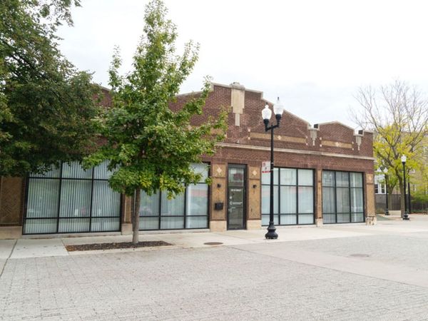 2014 W Belle Plaine Avenue, Chicago, IL 60618