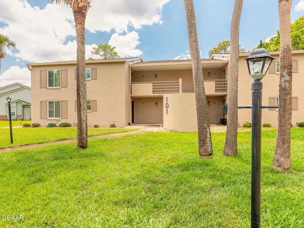 101 Bob White Court, Unit 1, Daytona Beach, FL 32119