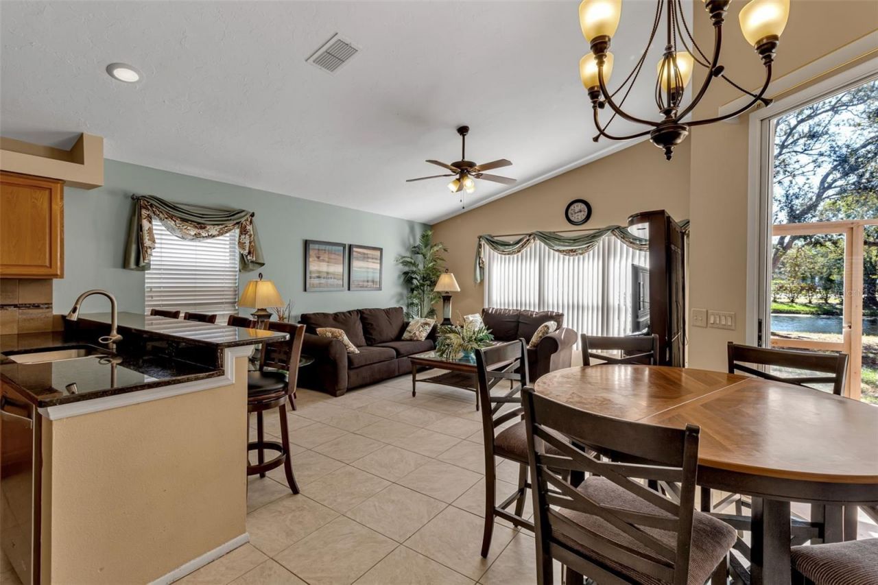 3920 52nd Drive W, Bradenton, FL 34210 Photo