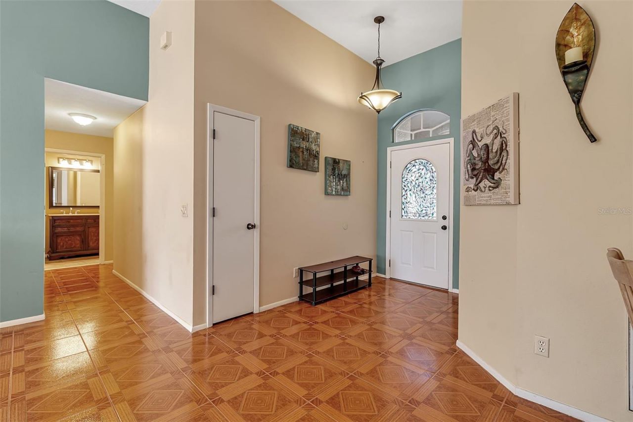 3920 52nd Drive W, Bradenton, FL 34210 Photo