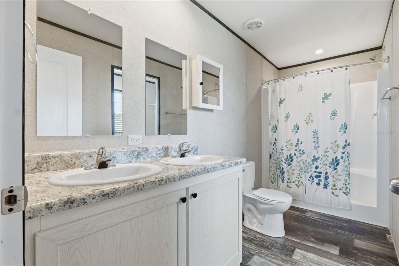 9870 SW 62nd Court, Trenton, FL 32693 Photo