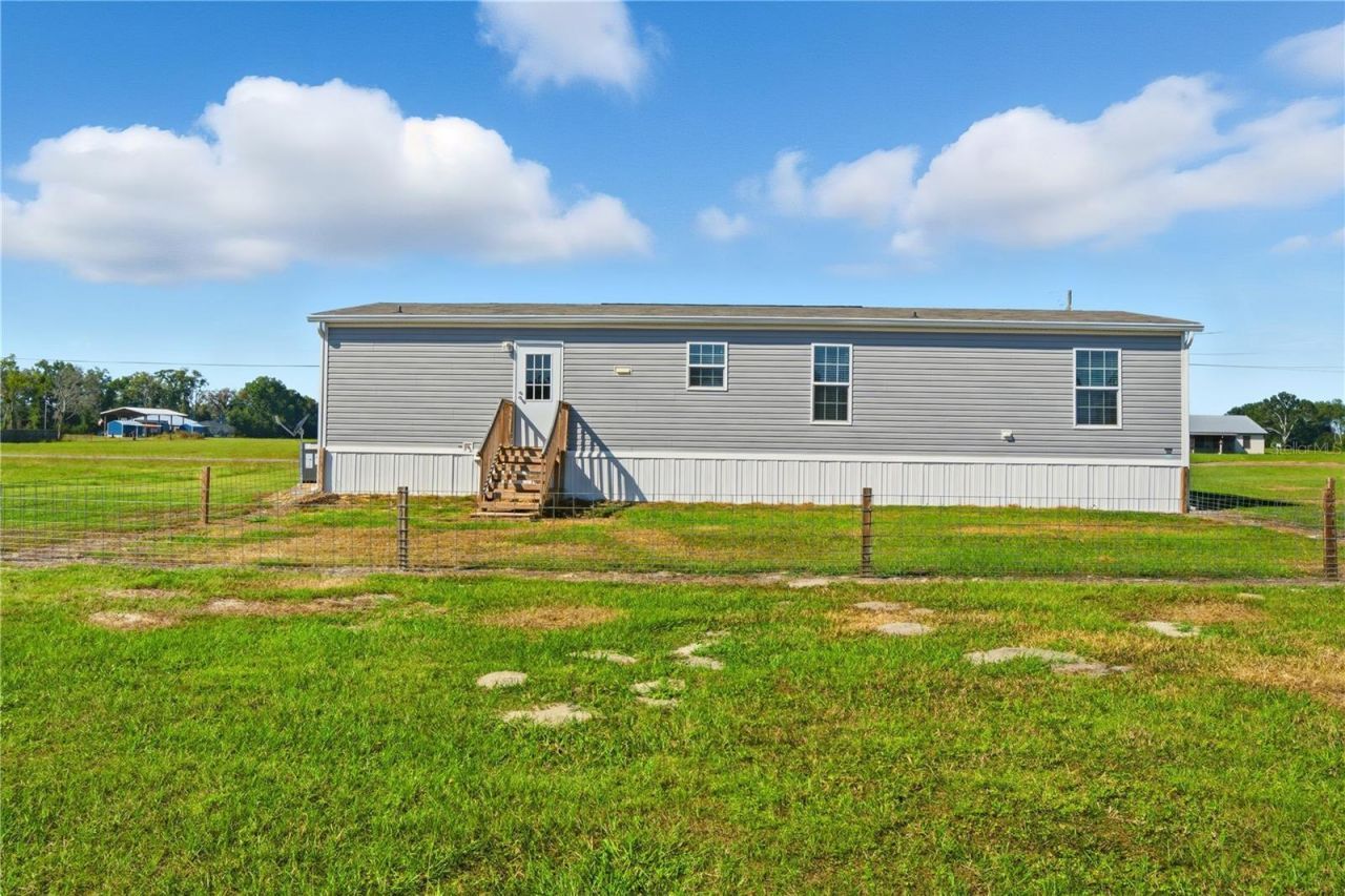 9870 SW 62nd Court, Trenton, FL 32693 Photo