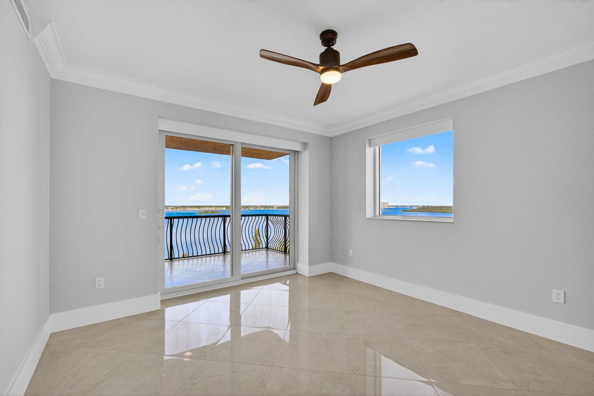 5150 N Ocean Drive, Unit 1201, Singer Island, FL 33404 Photo