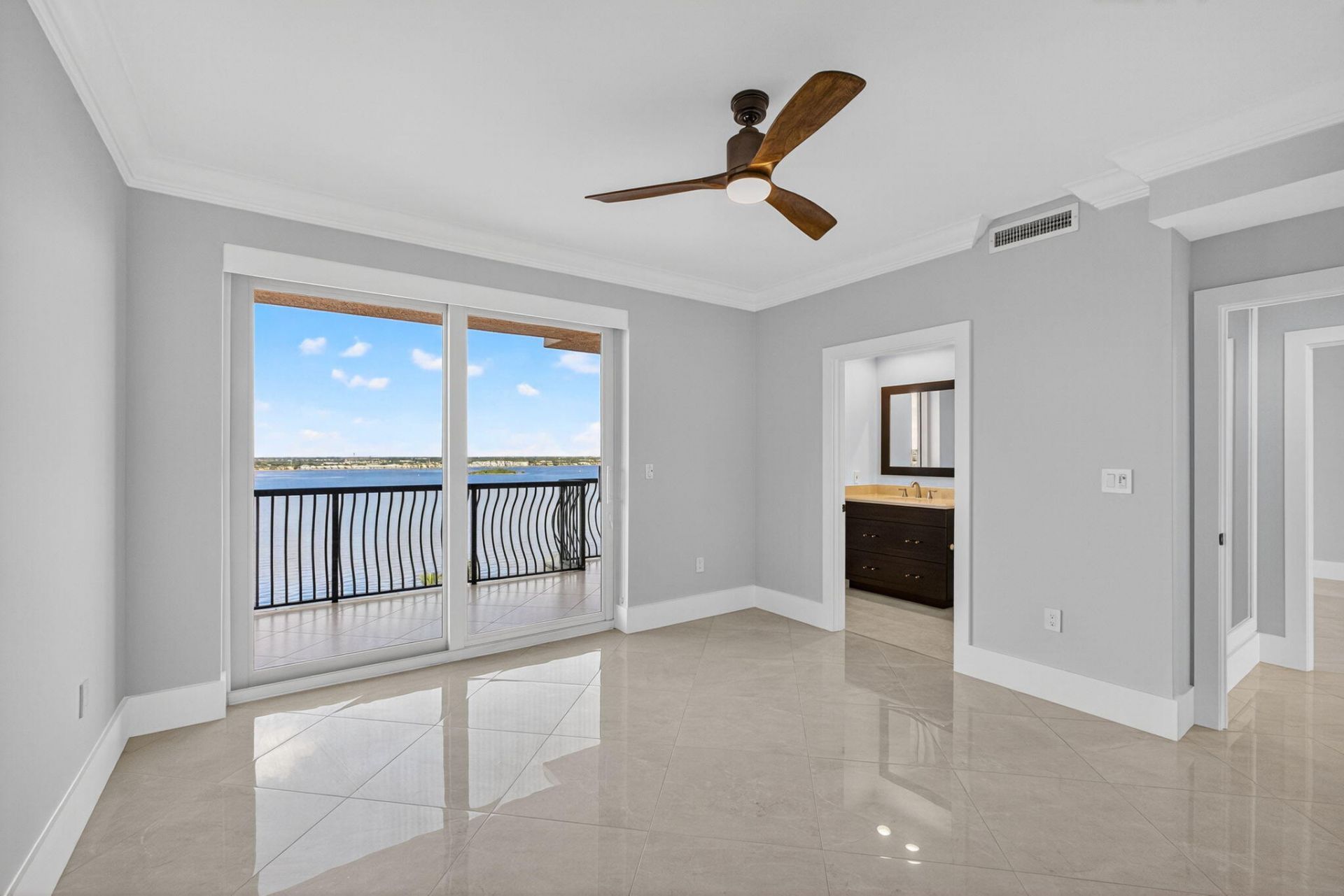 5150 N Ocean Drive, Unit 1201, Singer Island, FL 33404 Photo